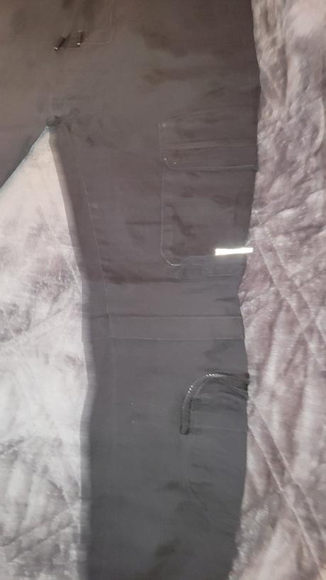 Nohavice s cierne newyorker, s