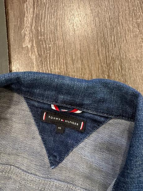 Tommy hilfiger štýlova riflova bunda č.110, tommy hilfiger,110