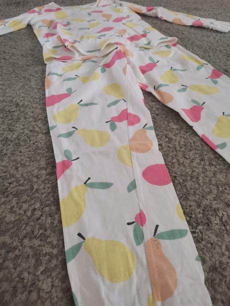 Pyžamo, reserved,134