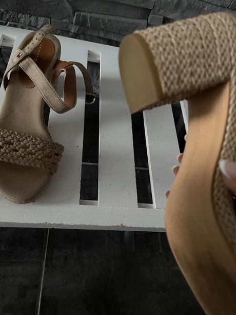 Tommy hilfiger v.37, tommy hilfiger,37