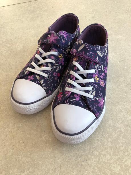 Krasne tenisky top stav, 35