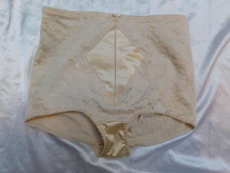 Kvalitne sťahovacie nohavičky, naturana,85c