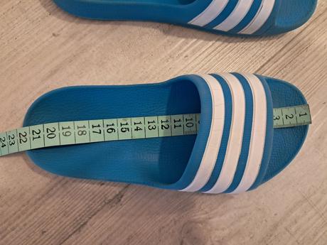 Šľapky adidas 31,5, adidas,31