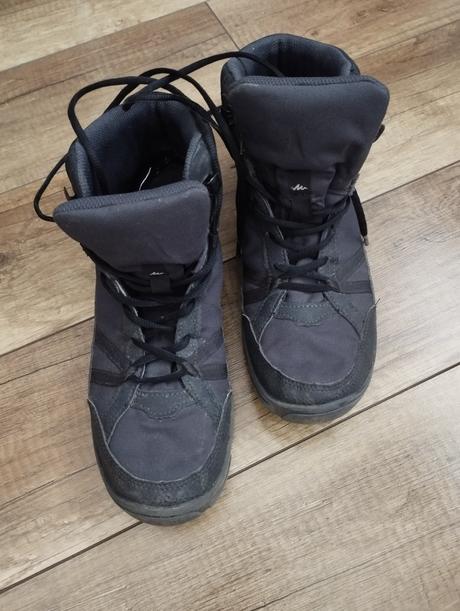 Polovysoká turistická obuv, decathlon,42