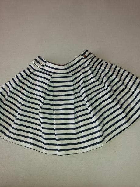 Sukňa, l.o.g.g.,116