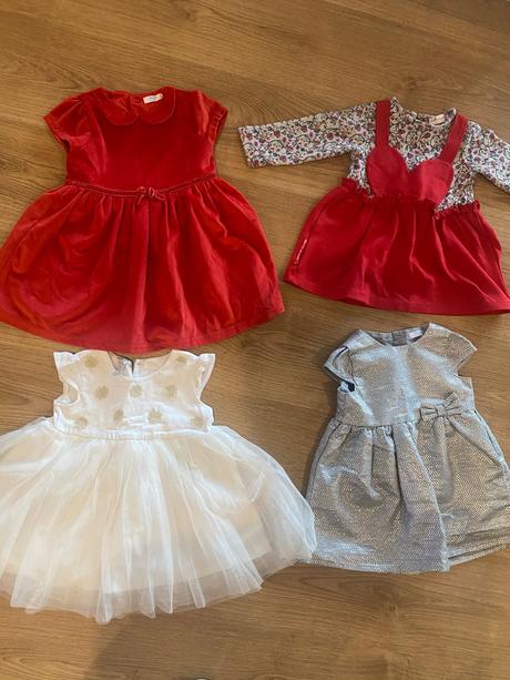 Slávnostné šaty, 80