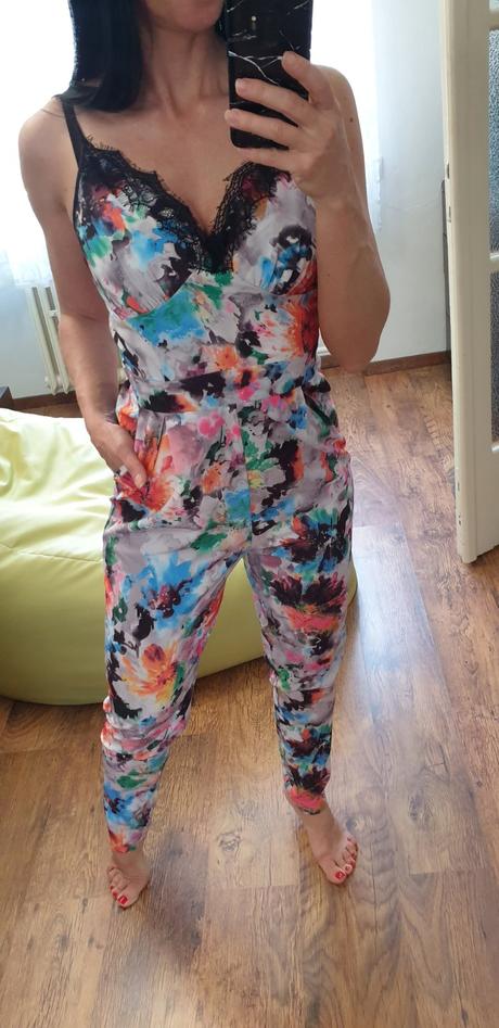 Kvetinkovy overal, 36