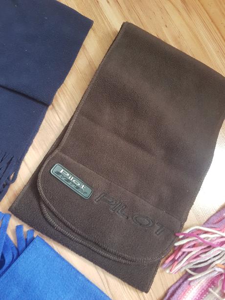 Teplý šál zn.pilot, 