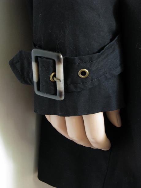 Čierny plášť, cubus,44