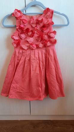 Šaty s kvietkami, 122