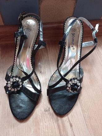 Čierne sandále, 39