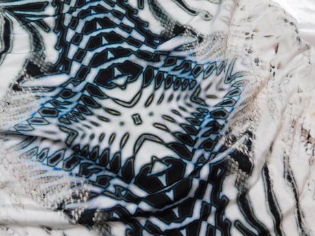 Kvalitne pekne šaty, 34