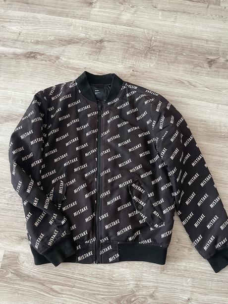 Prechodná bombera, bershka,m