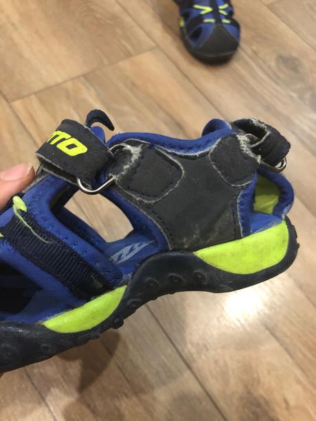 Sandálky lotto, lotto,25