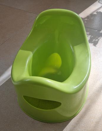 Nocnik ikea,