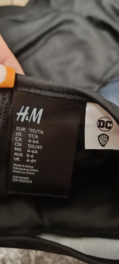 Kostým batman h&m,