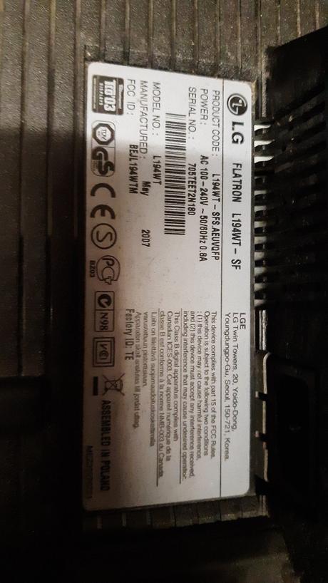 Predám lcd lg flatron w194wt-sf a lcd lg flatron w, 