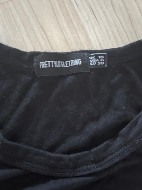 Cierne elasticke  saty, s