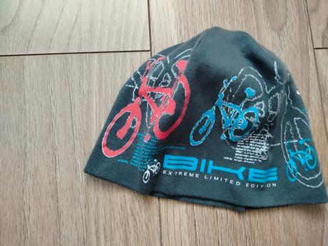 Chlapčenská čiapka, 56