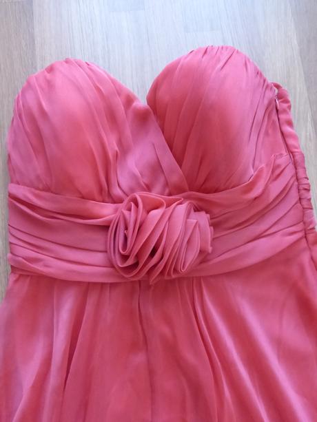 Spoločenské šaty, 38