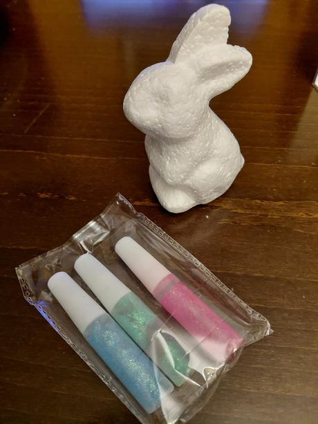 Dekorativny zajacik s trblitavym lepidlom, 