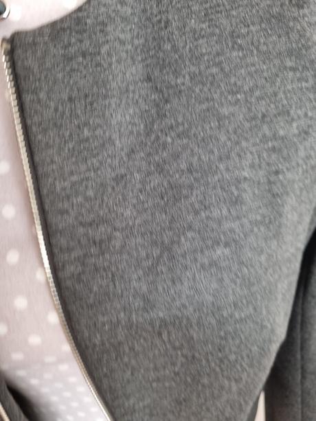 Sivé sako reserved 38, reserved,38