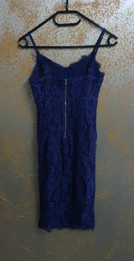 Spolocenske saty missguided, xs