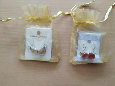 Nenosené šperky - náhrdelníky, náušnice, 