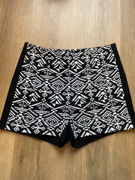 Šortky, tally weijl,36