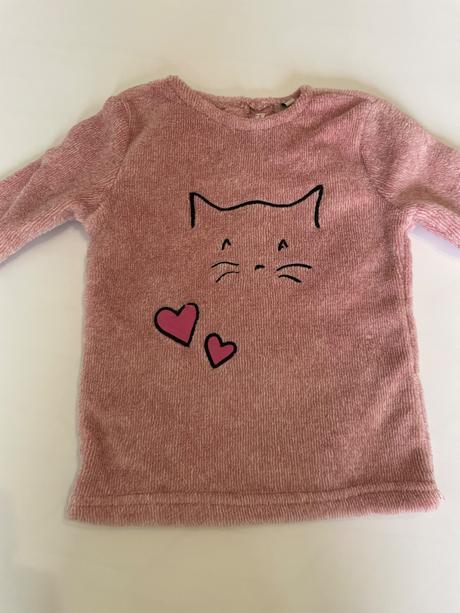 Chlpatá mikinka, 104