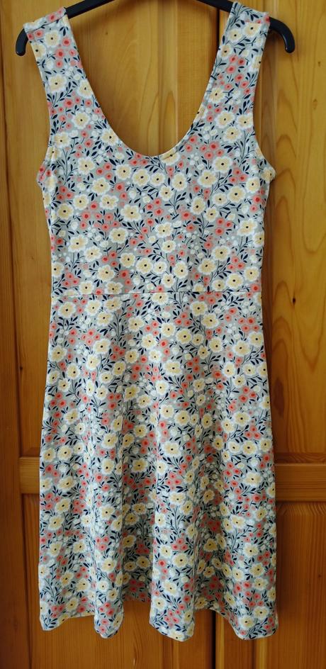 Kvetinové šaty, gate,s