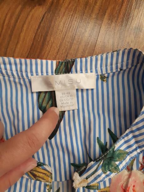 Kvietkované šaty, amisu,40