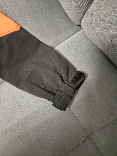 Prechodne bundy, 140