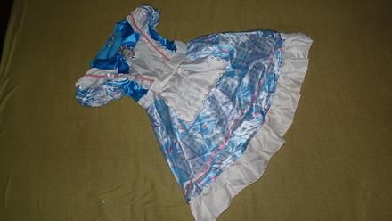 Saty pre alenku v risi divov od george,