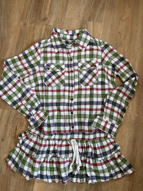 Košeľa s volánom, 36