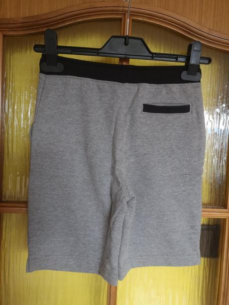 Hurley teplákové kraťasy veľkosť 13-15 rokov, 158 / 164 / 170