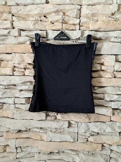 Čierny flitrovaný top, s