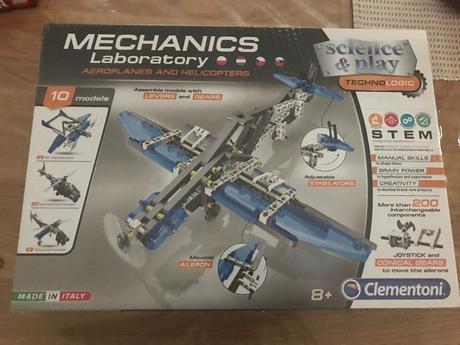 Mechanics laboratory lietadlo, 