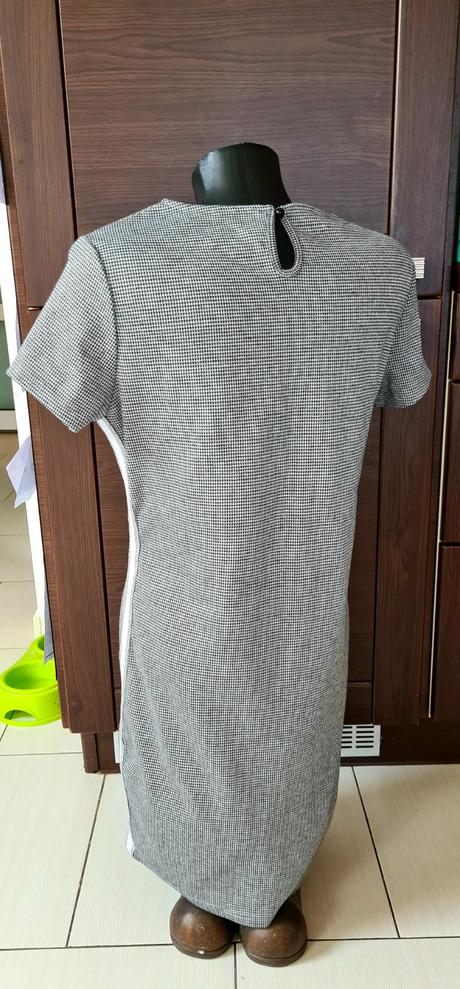 Šaty na prechodné obdobie, l