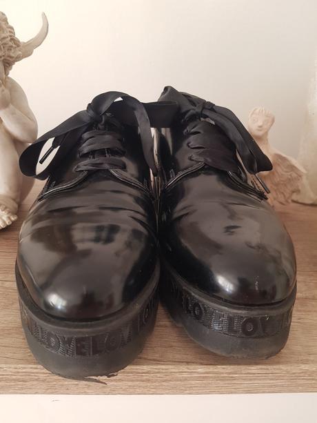 Damske  cierne poltopanky na snurovanie, 40