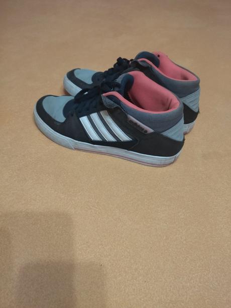 Botasky adidas neo 42 2/3, adidas,42