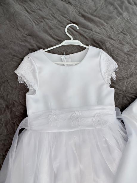 Šaty na prvé sväté prijímanie, 134