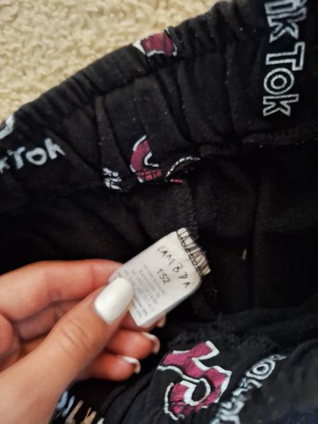 Tik tok šortky, 140