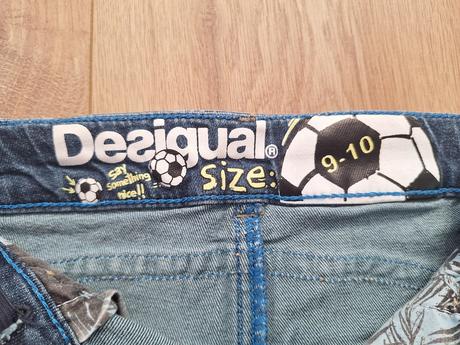 Kraťase, desigual,140