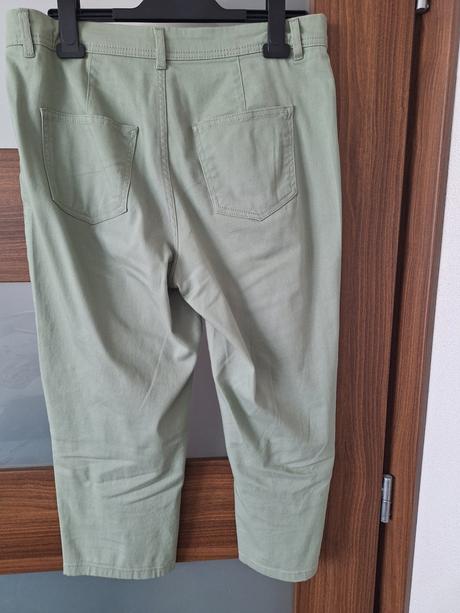 Nohavice capri č.38, takko,38