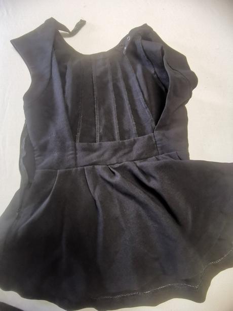 Elegantné tričko s holým chrbtom, xs