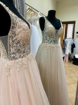 Spoločenské šaty vo veľkosti s/m, m