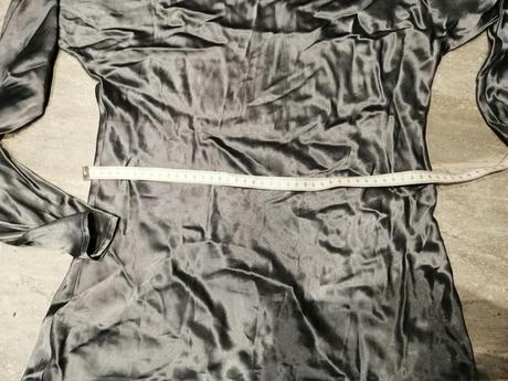 Saténové maxi šaty weekday,v38-40, 40