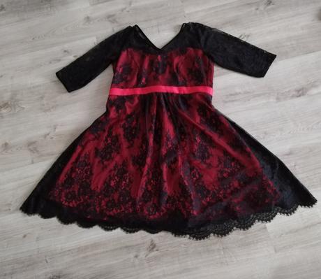 Spoločenské šaty, 44