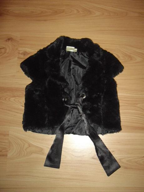 Kožušinková vesta, 116